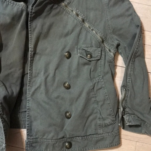 Imperial-Army Green Jacket - Picture 2 of 4